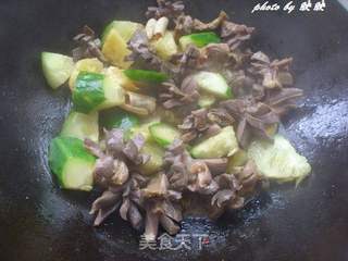 菠萝鸡胗的做法步骤:11