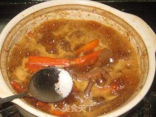 牛肉胡萝卜砂锅煲的做法步骤:6