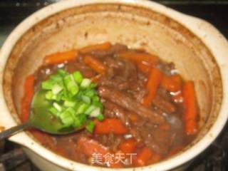 牛肉胡萝卜砂锅煲的做法步骤:8