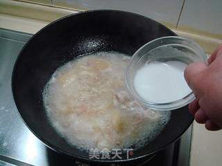 免油烟低碳私家菜“骨汤海鲜豆腐煲”的做法步骤：9
