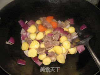 咖喱牛腩的做法步骤:7