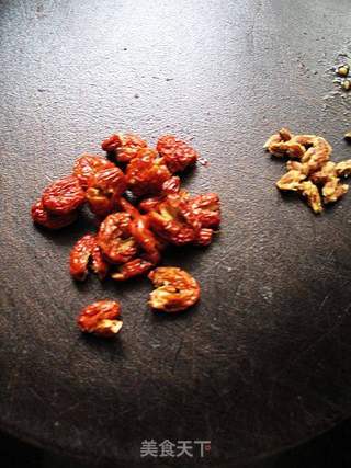 红枣菊花炒麦茶的做法步骤:3