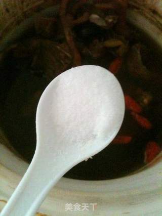 西洋参乳鸽汤的做法步骤:8