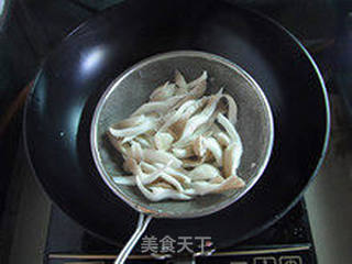 平平凡凡的美味—家常三鲜汤的做法步骤:4