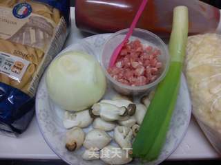 肉酱焗通心粉的做法步骤：1