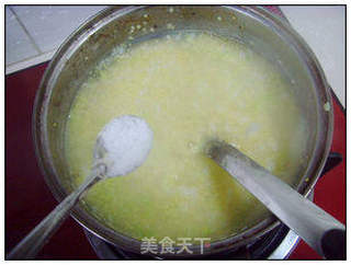 芹菜双米粥 。的做法步骤：7