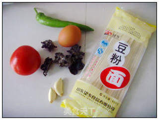 番茄鸡蛋焖面。的做法步骤：1