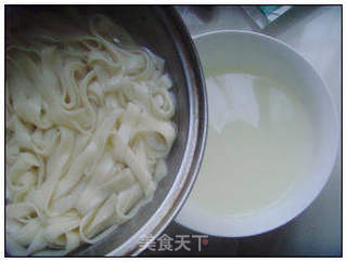 番茄鸡蛋焖面。的做法步骤：11