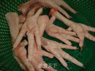 凤爪冻的做法步骤：1