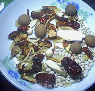 电饭煲美食——煲猪心的做法步骤：5