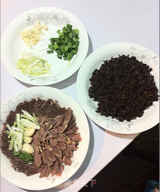 梅干菜腊牛肉的做法的做法步骤:2