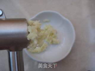 蒜蓉虾球蒸白菜的做法步骤:4