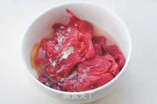【水煮牛肉】大白菜的最佳归宿。的做法步骤:2
