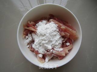榨菜青椒肉丝的做法步骤：3