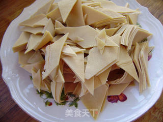 家常菜----辣炒白菜的做法步骤:2