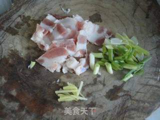 辣白菜炒年糕的做法步骤:2