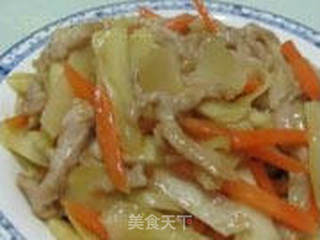 花椰菜根茎泡菜炒肉丝的做法步骤:9