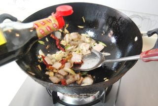 炒出麻辣鲜香,爽脆清甜【手撕包菜】需要掌握的五个要诀的做法步骤:6