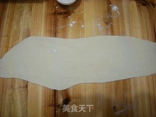 葱油饼的做法步骤：4
