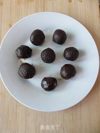 【创意新派菜】黄金脆皮豆沙的做法步骤:3