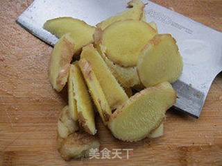 青萝卜肉片汤的做法步骤:3