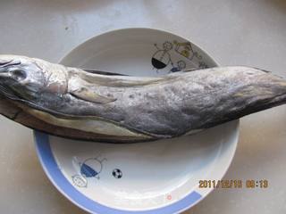 咸鱼黄金饼的做法步骤：1