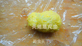 小蜜蜂饭团的做法步骤:4