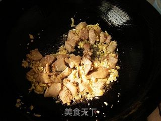 蕨菜干炒肉的做法步骤：5