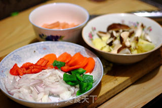 咖喱鸡烩饭圣诞版的做法步骤:2