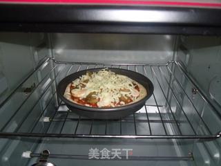 榨菜肉丝披萨的做法步骤:8