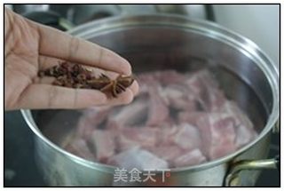 零起点的懒人下饭菜【番茄排骨】--（预备大婚）的做法步骤：3