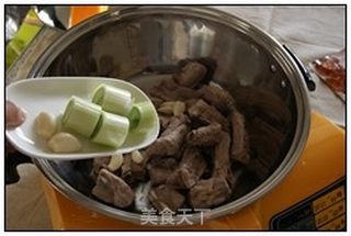 零起点的懒人下饭菜【番茄排骨】--(预备大婚)的做法步骤:7