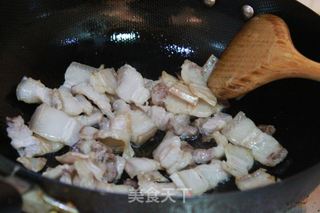 五花肉炒酸菜的做法步骤:5