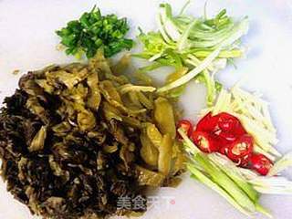酸辣魔芋豆腐的做法步骤:2
