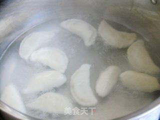 冬至的饺子——萝卜韭菜大肉水饺的做法步骤:13