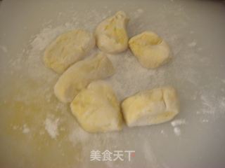 金玉满堂红“金元宝饺子”的做法步骤：10