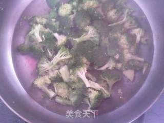 迎合圣诞节的主题----美丽圣诞树的做法步骤:2