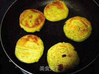 【创意新派菜】菠菜豆沙饼的做法步骤:9