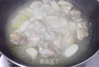 美味家常 鲜淮山鸡汤的做法步骤:8