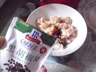 黑椒鸡肉饭的做法步骤：2