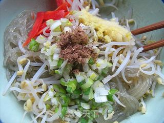 麻油香滋味——姜蓉豆芽拌粉条的做法步骤:5