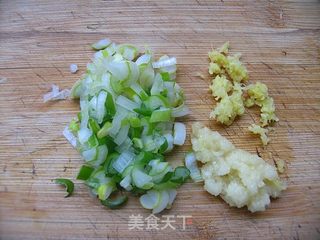 麻油香滋味——姜蓉豆芽拌粉条的做法步骤:3