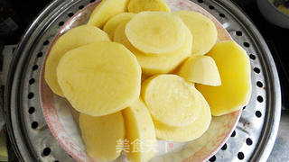 灰太狼土豆泥的做法步骤:3