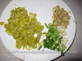 正宗湘菜,没有三碗米饭不过岗—开胃双椒鱼头的做法步骤:5