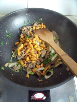 边角料也有好味道-----葱爆羊肉片的做法步骤:9