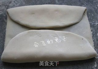 酥到掉渣的小点心---抹茶红豆千层酥的做法步骤:4