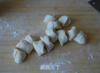 河南风味---水煎包的做法步骤:5