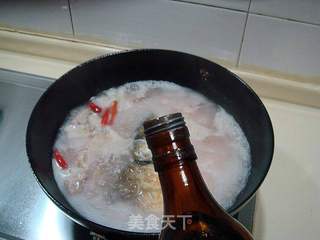 冬季泡菜吃法“酸汤鱼头”的做法步骤：8