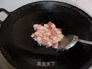 茶树菇红烧肉的做法步骤：3