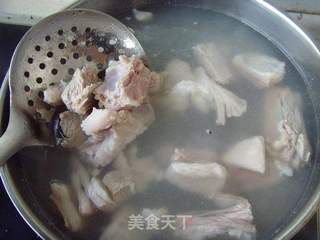 胡萝卜炖羊排的做法步骤:3